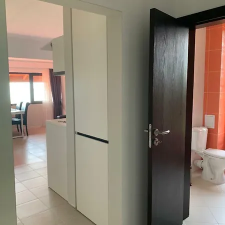 Apartmanhotel Holiday *
