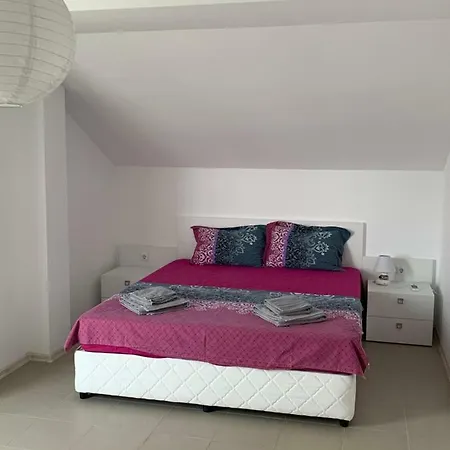 Apartmanhotel Holiday Lozenec