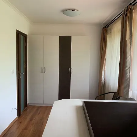Holiday Apartmanhotel Lozenec