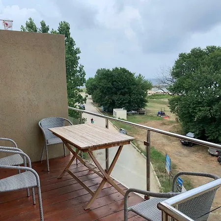 Holiday Apartmanhotel Lozenec