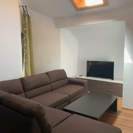 Apartmanhotel Holiday *